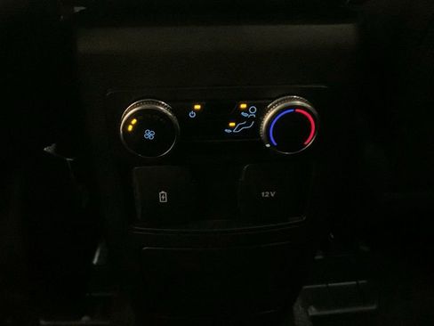 Used 2023 Ford Explorer XLT w/ Equipment Group 202A image 25