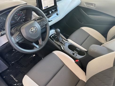 Certified 2025 Toyota Corolla LE FWD image 9