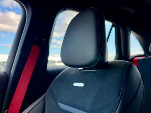 Used 2025 Mercedes-Benz GLC 43 AMG 4MATIC image 48