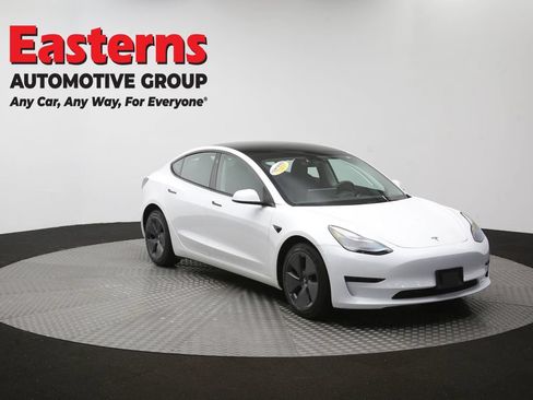 Used 2023 Tesla Model 3 Standard Range RWD image 47