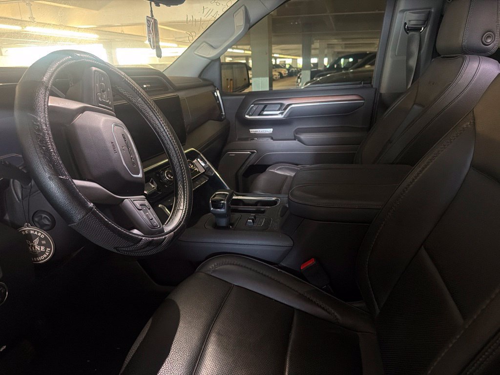 Used 2025 GMC Sierra 1500 Denali w/ Denali Reserve Package AWD/4WD image 12