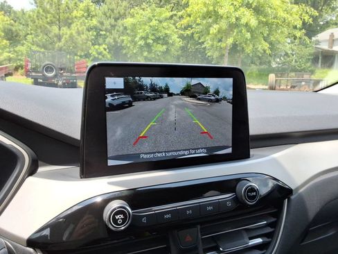 Used 2022 Ford Escape SE FWD image 31