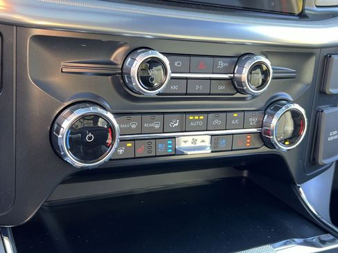 New 2025 Ford F150 Lariat w/ Equipment Group 502A High image 21