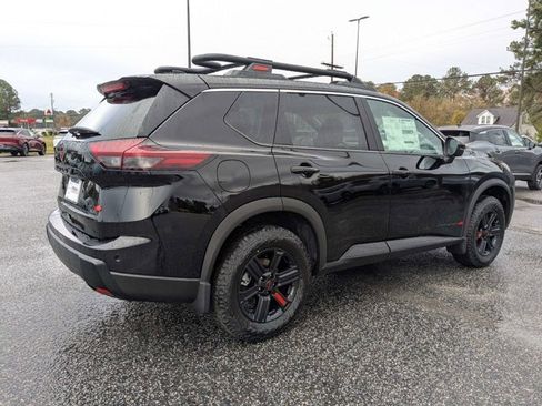 New 2026 Nissan Rogue SV image 4