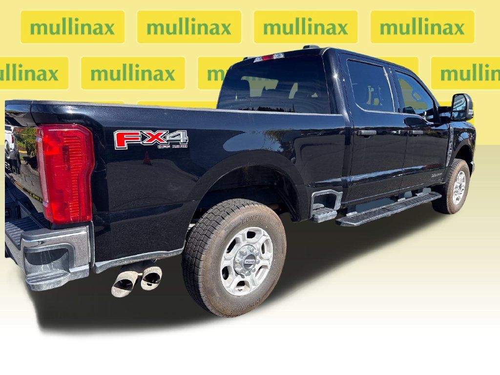 Used 2025 Ford F250 XLT w/ FX4 Off-Road Package AWD/4WD image 11