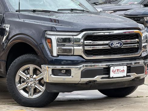 Used 2025 Ford F150 Lariat w/ FX4 Off-Road Package AWD/4WD image 2