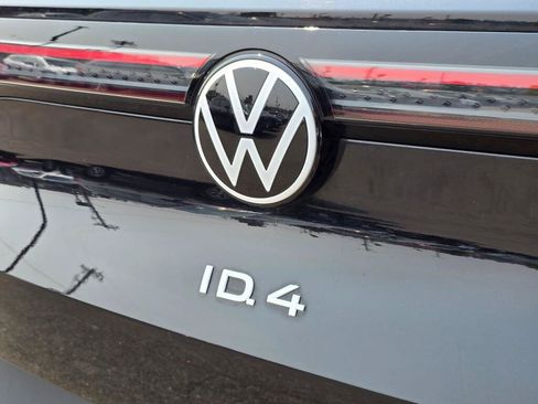 Used 2023 Volkswagen ID.4 2WD image 15