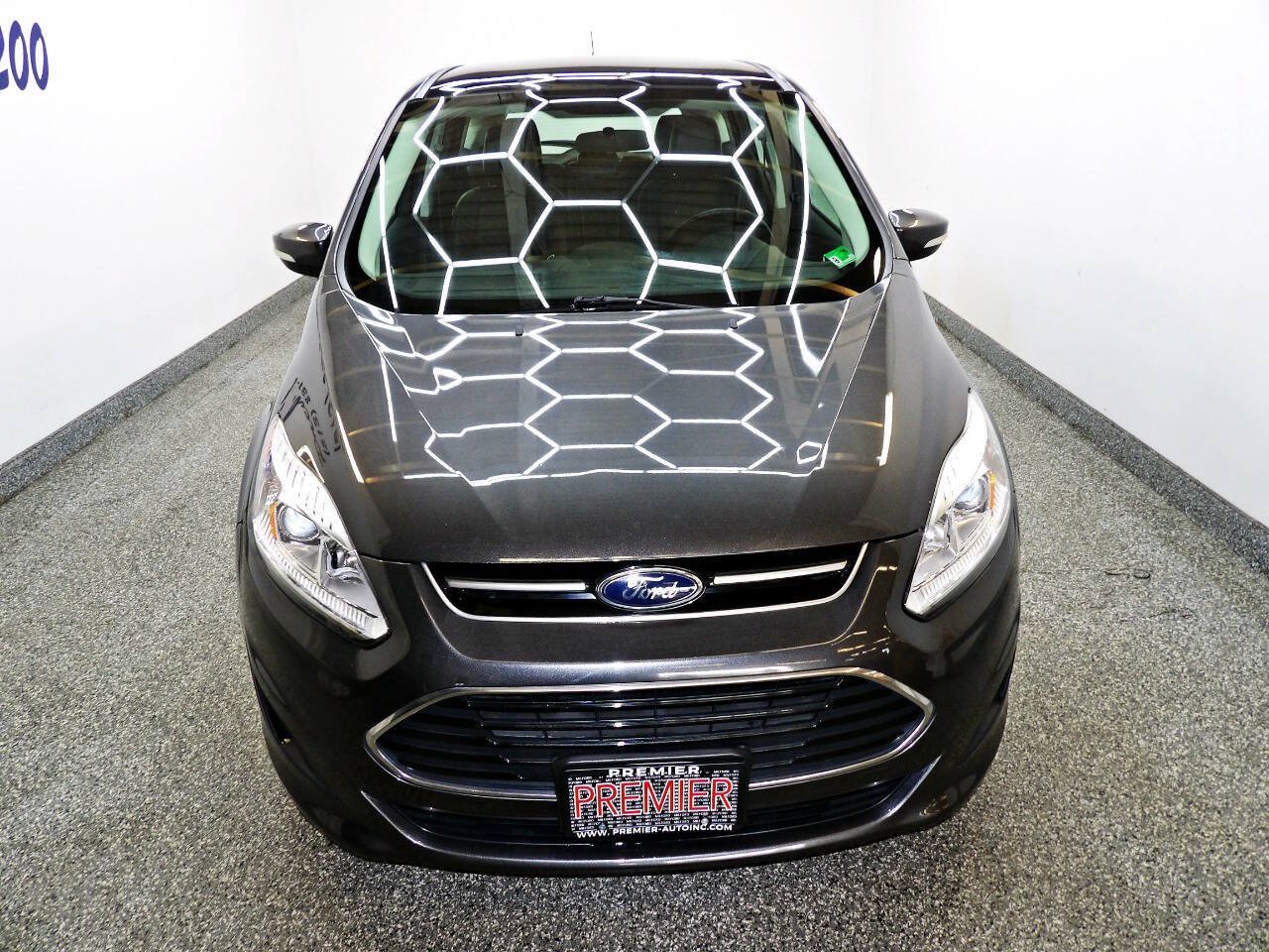Used 2018 Ford C-MAX SE w/ Equipment Group 202A FWD image 2