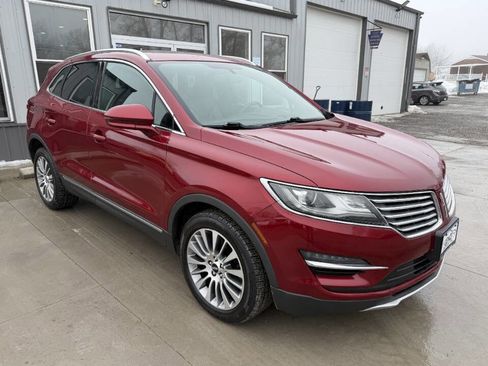 Used 2017 Lincoln MKC Reserve image 1