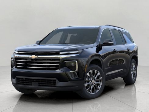 New 2026 Chevrolet Traverse LT w/ Sun and Wheel Package AWD/4WD image 6