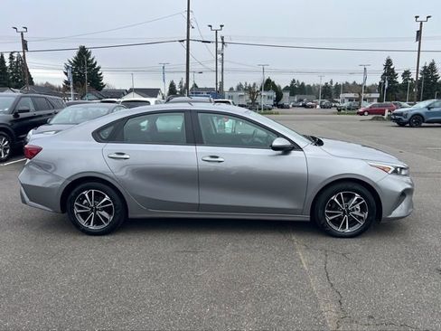 Certified 2024 Kia Forte LXS image 6