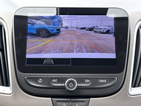 Used 2023 Chevrolet Malibu LS image 8