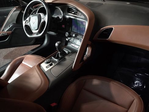 Used 2018 Chevrolet Corvette Z06 RWD image 37