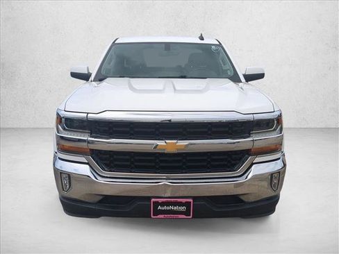 Used 2018 Chevrolet Silverado 1500 LT w/ Texas Edition RWD image 2