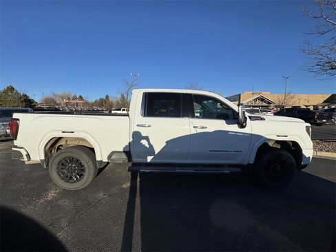 Used 2022 GMC Sierra 3500 Denali w/ Denali Ultimate Package image 3