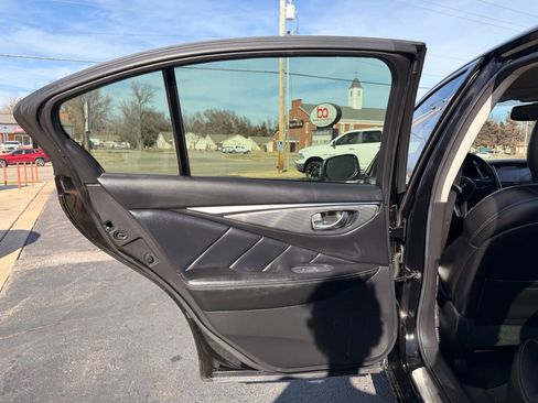 Used 2018 INFINITI Q50 Sport w/ Sensory Package (Sport) RWD image 22