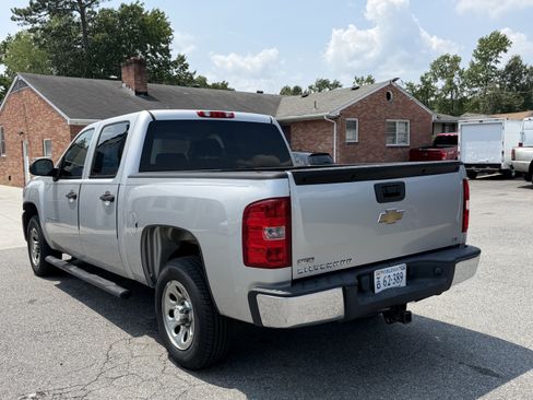 Used 2010 Chevrolet Silverado 1500 LS RWD image 8