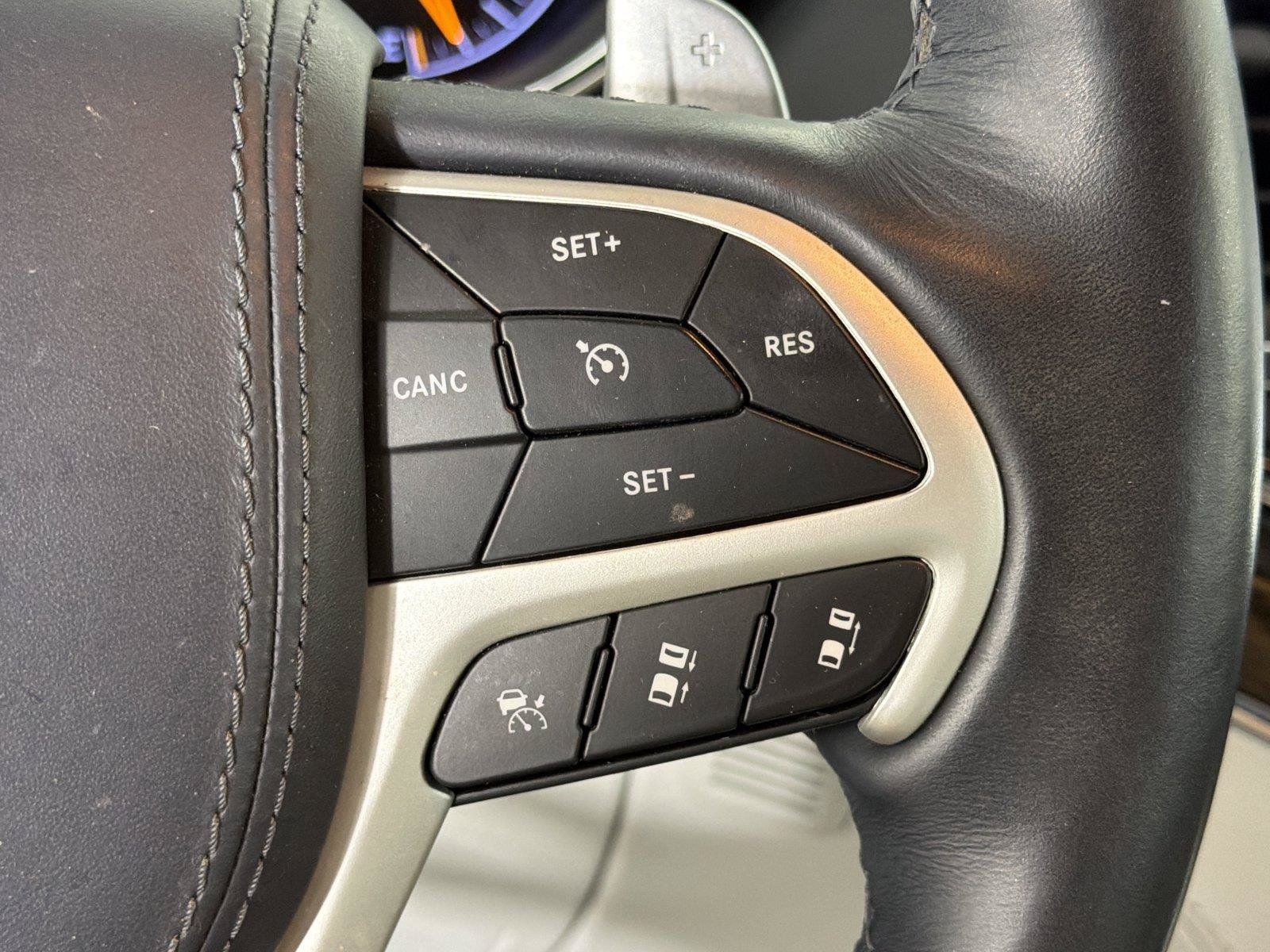 Used 2019 Jeep Grand Cherokee Summit AWD/4WD image 26