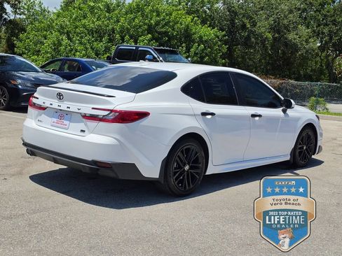 Used 2025 Toyota Camry SE w/ Convenience Package FWD image 4
