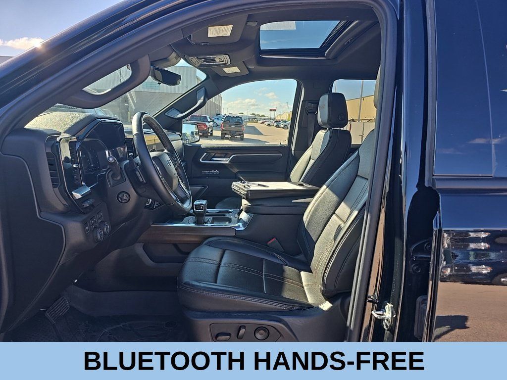 Used 2026 Chevrolet Silverado 1500 High Country w/ Midnight Edition AWD/4WD image 11