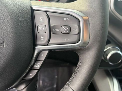 New 2026 RAM 1500 4x4 Crew Cab image 17