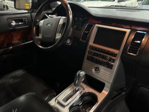 Used 2009 Ford Flex Limited image 10