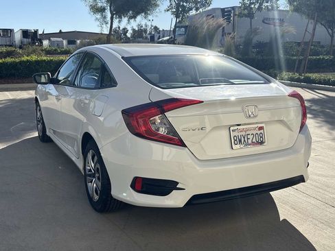 Used 2018 Honda Civic LX image 3