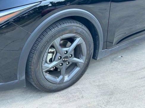 Used 2025 Kia K4 FWD image 9