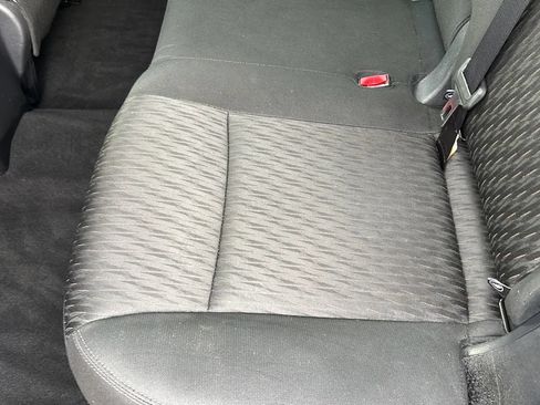 Used 2019 Nissan Rogue SV FWD image 28