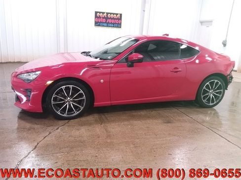 Used 2017 Toyota 86 image 5