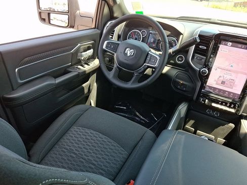 New 2026 RAM 2500 Big Horn AWD/4WD image 10