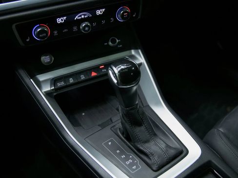 Used 2020 Audi Q3 2.0T Premium Plus w/ Premium Plus Package image 37