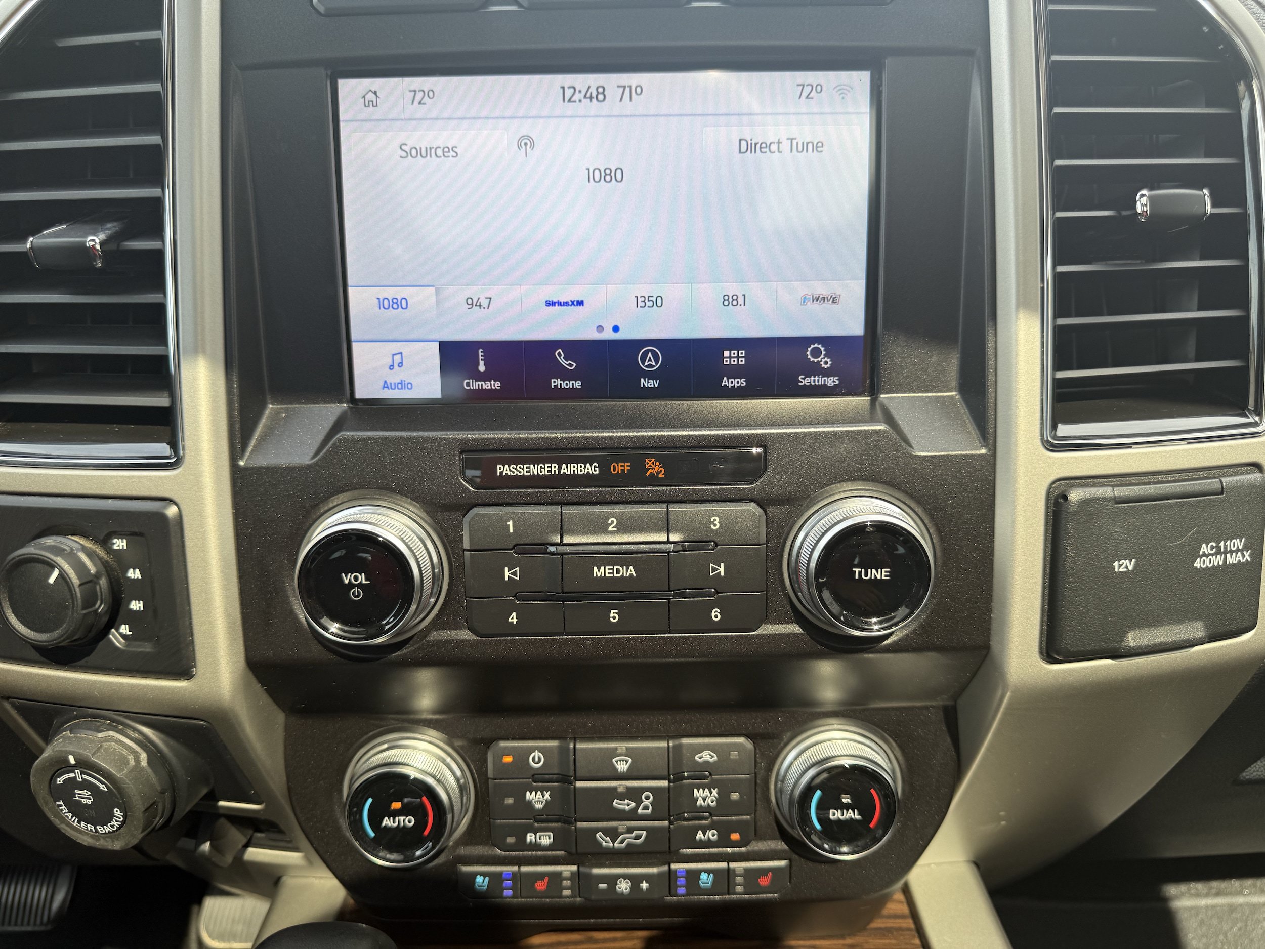 Used 2020 Ford F150 Lariat w/ Equipment Group 502A Luxury AWD/4WD image 14