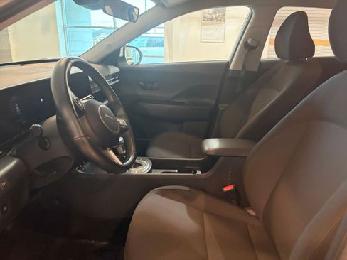 Used 2025 Hyundai Kona SEL image 27