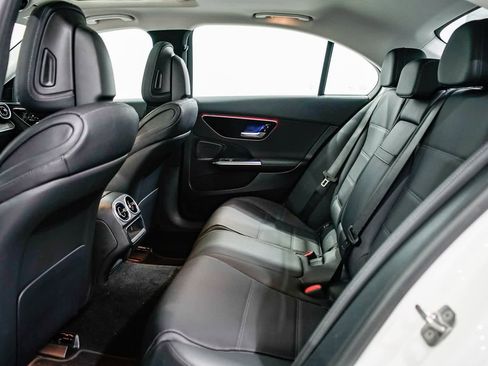 Used 2025 Mercedes-Benz C 300 Sedan image 18