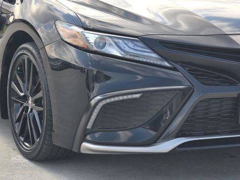 Used 2024 Toyota Camry XSE FWD image 7