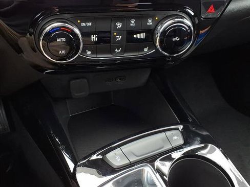 New 2026 Chevrolet Trax LT w/ LT Convenience Package image 20