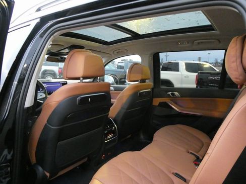 Used 2026 BMW X7 xDrive40i image 59