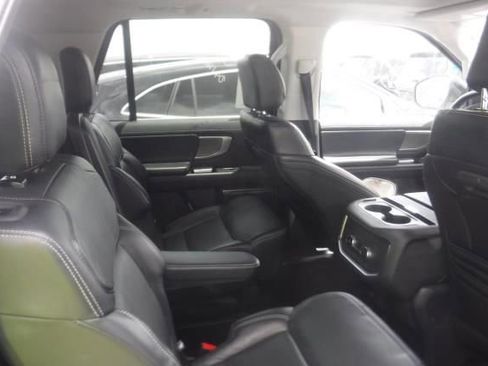 Used 2025 Ford Expedition Max Platinum AWD/4WD image 10