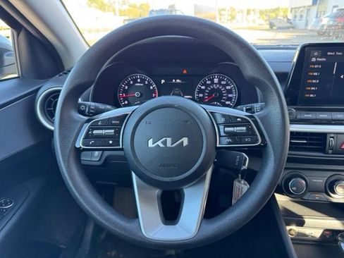 Used 2024 Kia Forte LXS FWD image 18