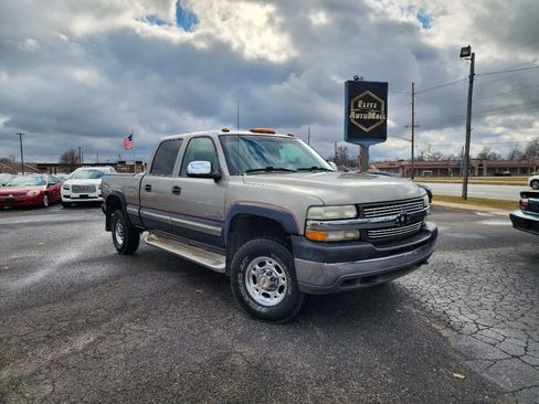 Used 2001 Chevrolet Silverado 2500 LS image 2
