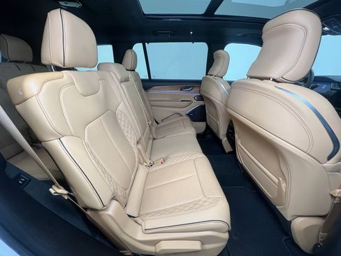 Used 2024 Jeep Grand Cherokee L Summit image 10