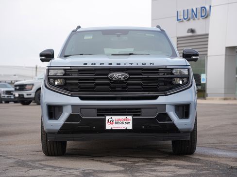 New 2026 Ford Expedition Max Platinum w/ Stealth Appearance Package image 9