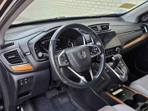 Used 2020 Honda CR-V Touring image 11