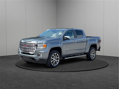 Used 2022 GMC Canyon Denali image 4