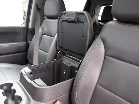 Used 2019 Chevrolet Silverado 1500 LTZ w/ LTZ Premium Package AWD/4WD image 8