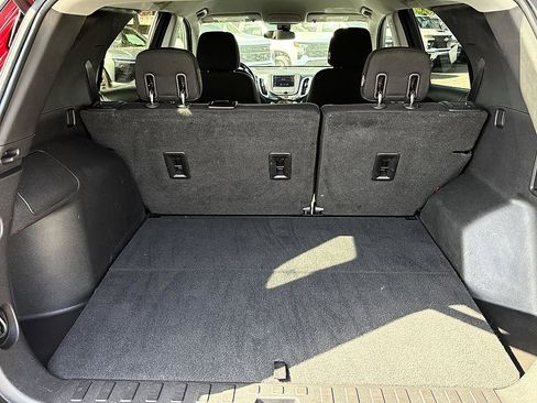 Used 2020 Chevrolet Equinox LT image 11