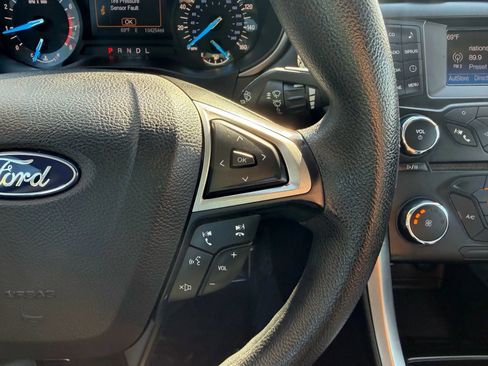 Used 2018 Ford Fusion SE image 18