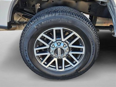 Used 2017 Ford F250 Lariat w/ Lariat Value Package image 26