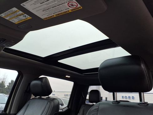 Used 2017 Ford F250 Lariat w/ Lariat Ultimate Package image 26